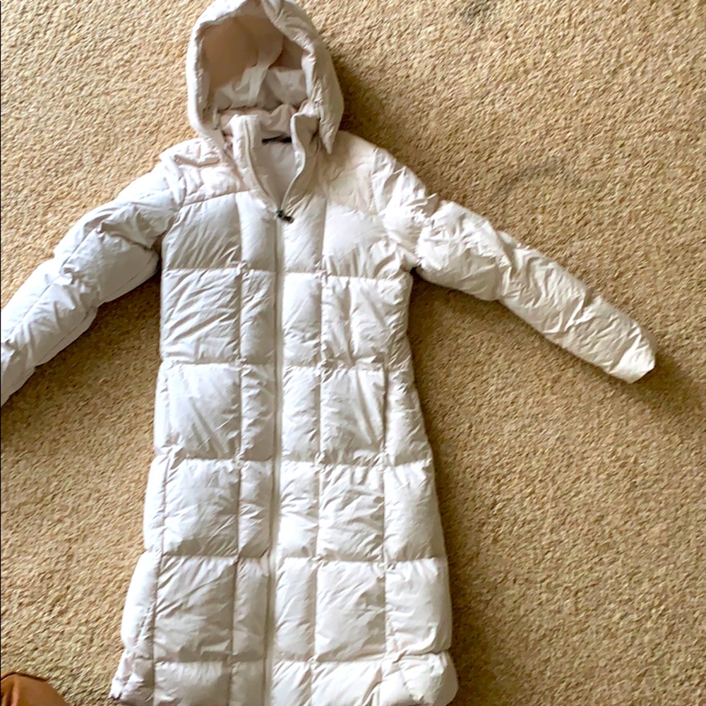 Women’s long down NorthFace parka